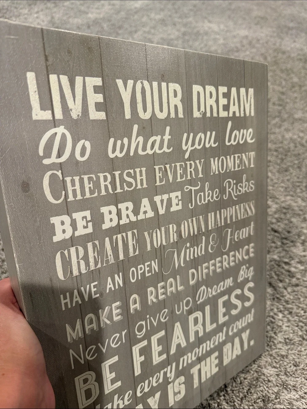 Inspirational 'Live Your Dream' Wall Sign - Gray & White